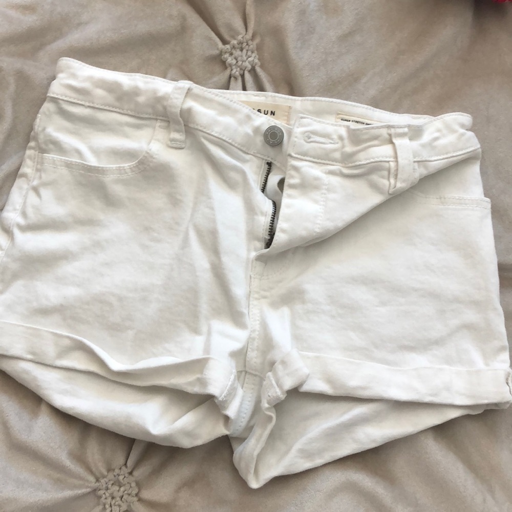 white pacsun shorts BRAND NEW